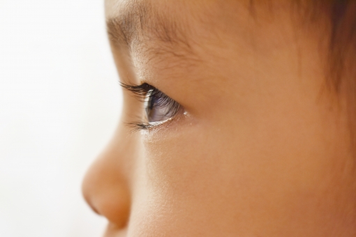 眼球の中が炎症を起こす「ぶどう膜炎」 失明の危険性は？