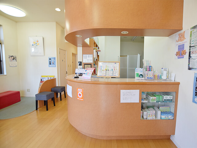 秋田エステティックインプラントセンターです。インプラントの治療は、医院選びが重要です。