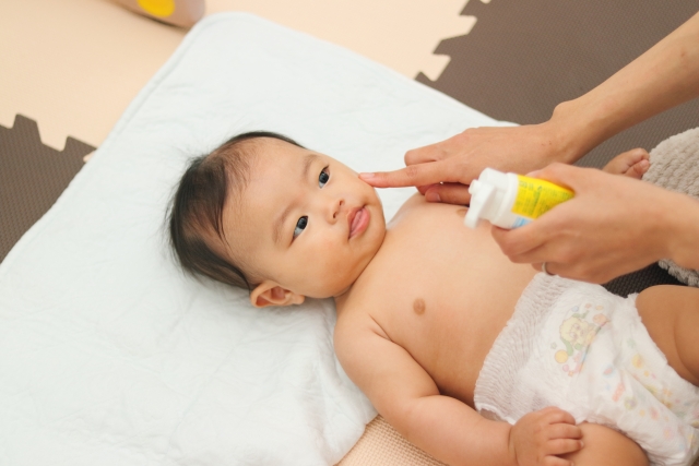乳幼児期からのスキンケアの重要性を皮膚科医が解説。乾燥肌は様々なアレルギー性疾患の原因