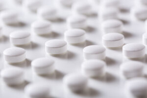 塩野義製薬の新型コロナ飲み薬 5症状で改善と発表