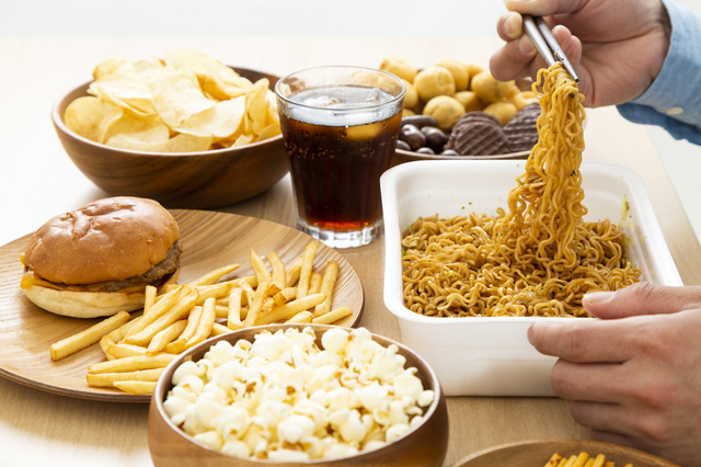 不健康な食習慣 糖尿病リスク30％増