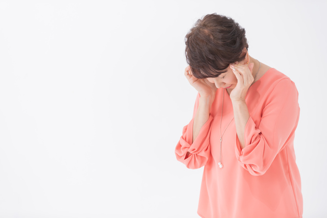 「群発頭痛」を発症すると現れる5つの症状はご存知ですか？医師が解説！