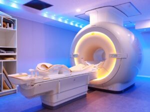 無痛MRI乳がん検診「ドゥイブス法」とは？ 医師がマンモグラフィと比較して検査の特徴を解説