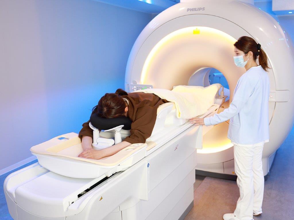 無痛MRI乳がん検診