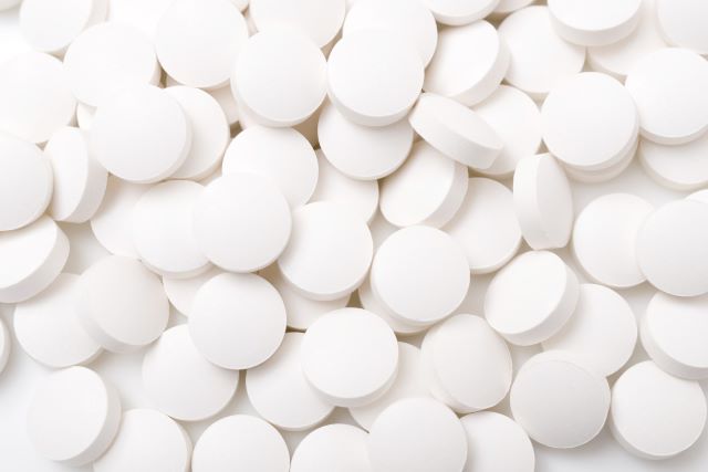 国内開発初　塩野義製薬の新型コロナ飲み薬を緊急承認