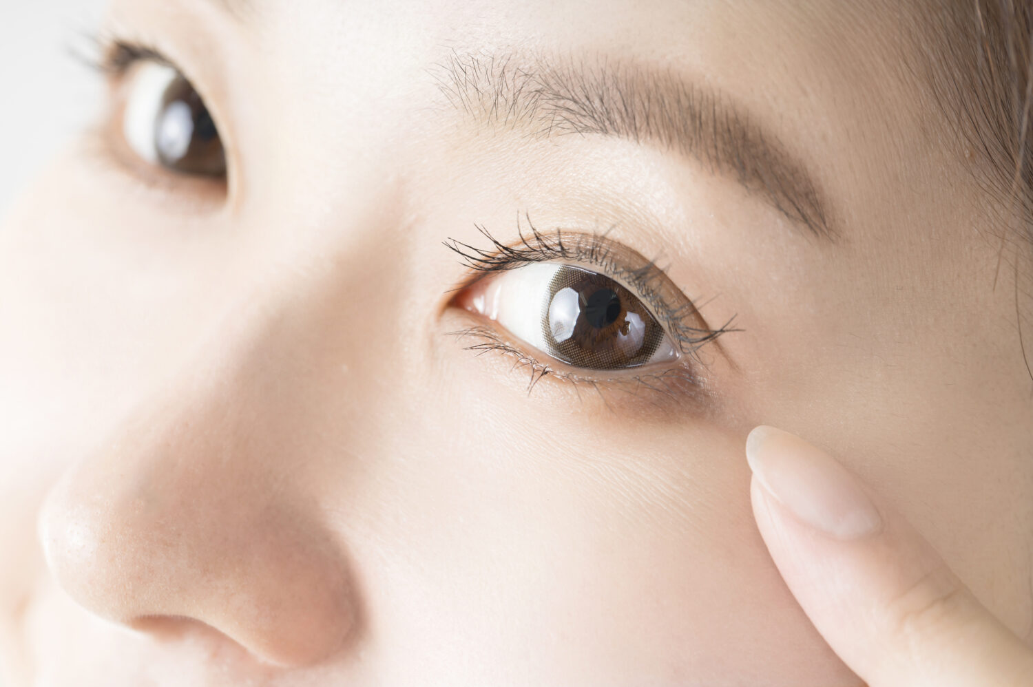 網膜剝離などの「硝子体手術」を受けるタイミングはいつ？ 治療の流れ･術後の生活の注意点まで眼科医が解説