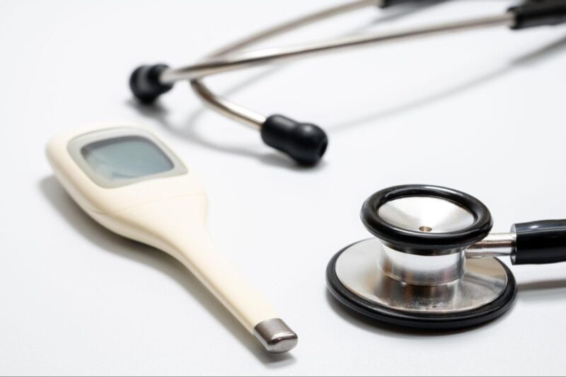 体温計と聴診器