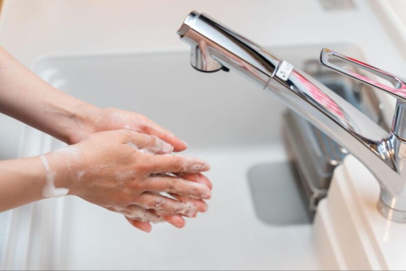よく手を洗う