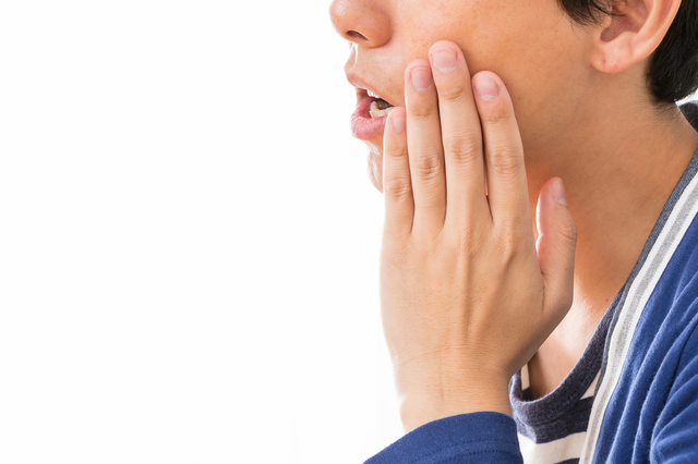 口で呼吸するとむし歯になりやすいのはなぜ？ 口呼吸とむし歯の関係を歯科医が解説