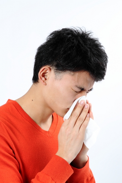 すぎ 鼻 頭痛 かみ 鼻の皮がむける！乾燥による皮むけとかみすぎの場合の対処