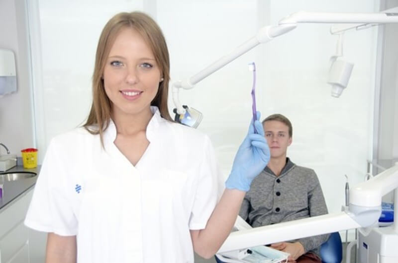 歯医者さんはどんな歯磨きをしているの？ お答えします！ プロフェッショナルのブラッシングテクニック