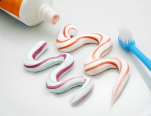 TVCMでよく見る、歯周病予防のガムや歯磨き粉は本当に効くの？