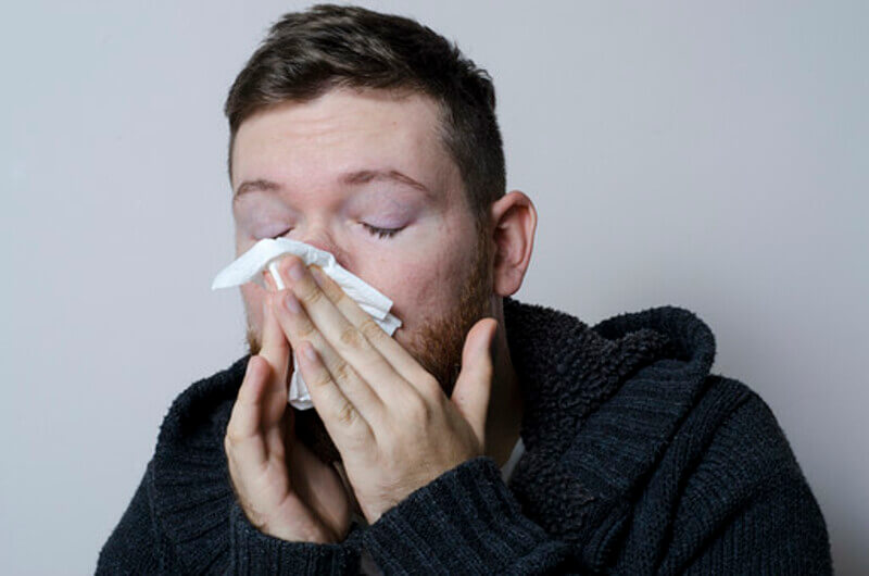 典型症状は、鼻づまりとドロドロした鼻水
